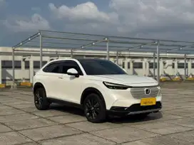 Honda HRV SE 2023 !! low km