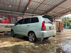 Toyota Kijang Innova 2005 Bensin