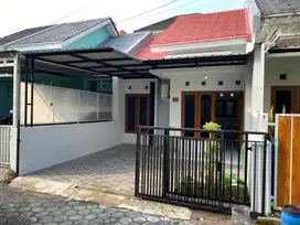 Rumah Dalam Perumahan Dekat Kampus UAD