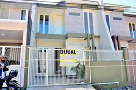Rumah Mewah Gayungsari Barat Surabaya