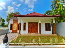 RUMAH CANTIK LINGKUNGAN ASRI DI DESA WISATA SIAP JADI VILLA