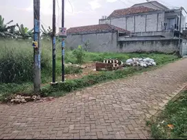 Tanah kosong 100 meter 6x18 sertifikat