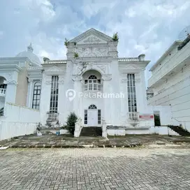 DIJUAL VILLA KOMPLEK ROYAL SUMATERA GOLF MANSION DAERAH JAMIN GINTING
