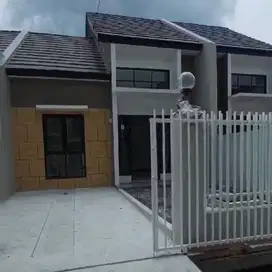 Rumah minimalis mepet Surabaya