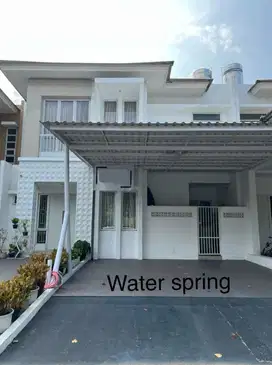 Rumah Cantik Water Spring Grand Wisata Bekasi Dijual