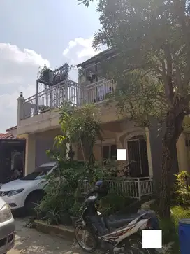 Rumah Bagus 3 Lantai Furnished Di Cluster Le Vesta Lippo Cikarang