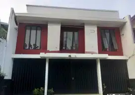 HOT SALE Ruko 2lantai di Pinggir jalan raya Utama Bintaro Sek 3 CL 061