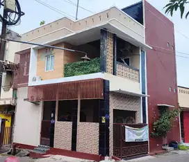 Rumah 3 Lantai Rooftop Klipang Raya Tembalang Semarang