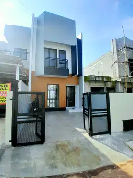 Rumah 2 lantai siap huni halaman belakang luas di jatisampurna