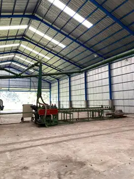 CA488 Dijual Gudang Besar Bagus Lengkap Mesin Produksi SHM di Lumajang
