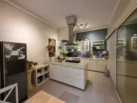 Rumah cantik 2lt Semi Furnished siap huni SHM Keb Res Bintaro  CL 131