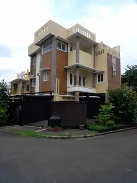 Jual murah rumah megah di puri gading bekasi