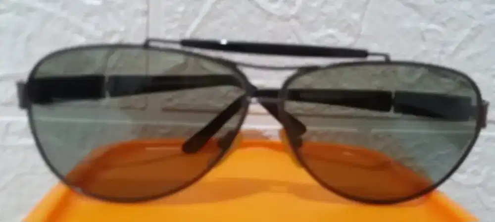 Kacamata sunglass Emporio Armani