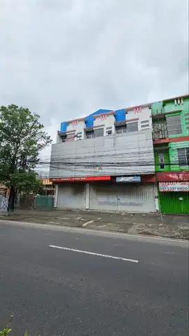 Disewakan Ruko 3 Lantai di Jl. Poros Jaksa Agung Suprapto, Kota Malang