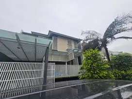 Semi Furnish Rumah Graha Family, Ciamik Terawat
