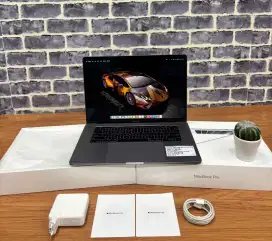Jual Macbook Pro Retina i7 2018