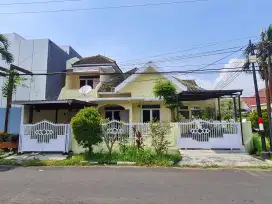 Rumah Bagus Jalan Kembar di Perumahan Elite Poros Jalan Sulfat