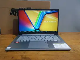 Asus Vivobook Go E1404FA Ryzen 3 7320U 8/256GB FHD Second Garansi