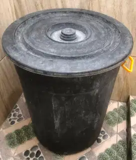 Ember 80 liter dan 3 ember kecil