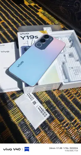 vivo Y19s ram 4/128 baru buka dus aja 100% new blm di pakai