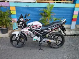 Yamaha Vixion 150cc tahun 2012 plat 2027 Cengkareng mesin halus