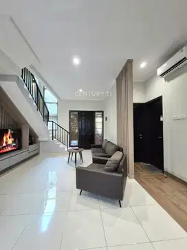 Rumah Rapi Siap Huni Di Bintaro Sektor 9  8728