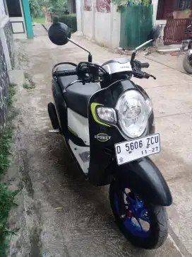 Scoopy Donat Fi CBS ISS
