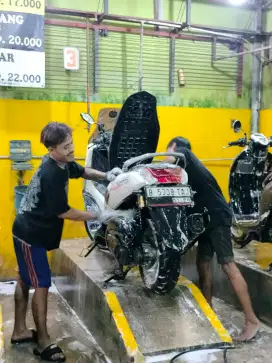 Dijual Motor Nmax Old Putih