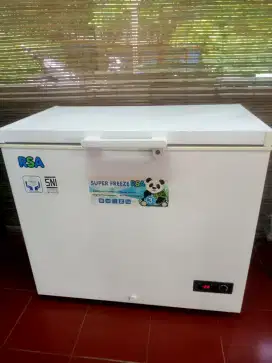 Di jual frezzer box merk RSA kapasitas 220 liter NORMAL DINGIN BEKU