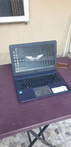 Laptop Asus X441M Ram 4 HDD 1TB