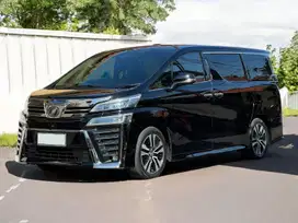 Toyota Vellfire CBU 2.5 ZG Sound Premium At 2018 km +/- 36.000