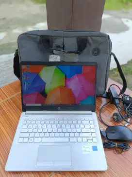 Laptop HP CF2019TU. RAM 4 GB. Intel Celeron N4020