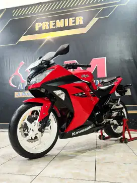 Siap gass Ninja Fi250cc 2017 km 10rb. Anugerah Motor rungkut tengah 81