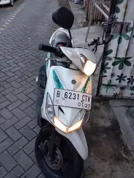 Yamaha mio putih