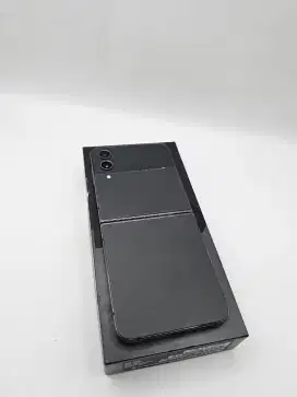 SAMSUNG GALAXY Z FLIP 4 8/256 BLACK COLOUR