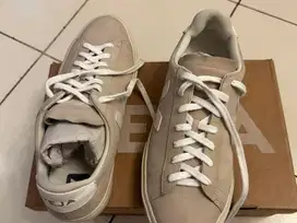 Veja men shoes size 43