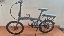 Sepeda lipat urbano polygon