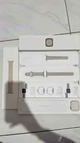 Apple Watch 8 Starlight Like New ex Ibox