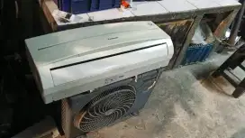 Ac 1/2.dan 3/4 pk hrga sama y