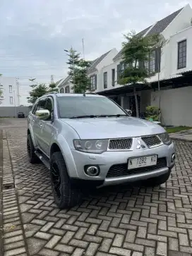 Pajero dakar solar matic kondisi bagus