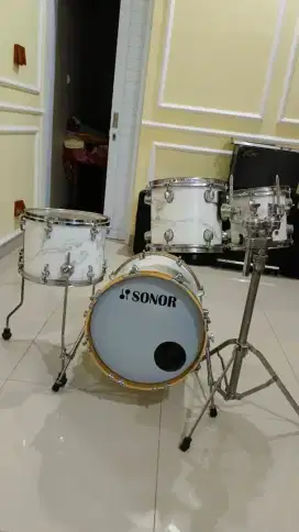Drum sesuai di foto basic nya Sonor Select Force dan Mapex M Pro
