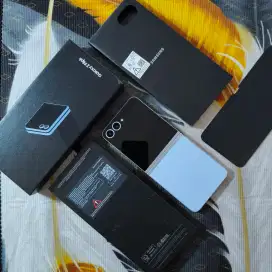 Samsung galaxy z flip 6 5G 12/256 lengkap dengan nota pembelian