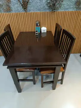 Meja makan restaurant