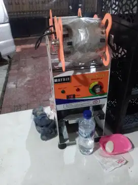 Mesin pola gelas tutup plastik pemanas
