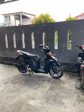 vario 2013 warna hitam