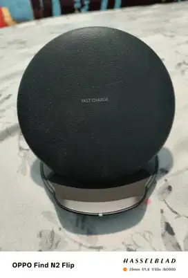 Wireless charger convertible