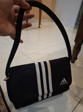 Jual santai, Tas selempang Adidas - udah murah - No Nego