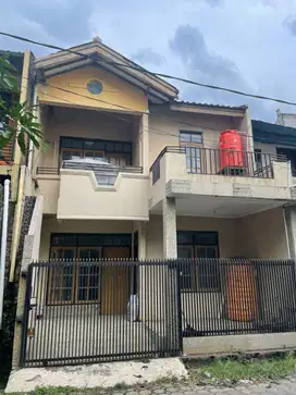 Disewakan Rumah wilayah Antapani Lokasi Strategis
