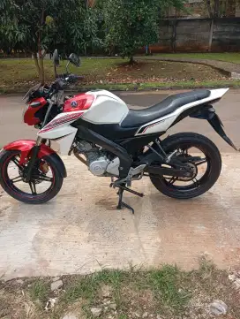 Yamaha Vixion 150 2014 fulori mesin alus pajak panjang