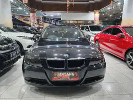 BMW 320i E90 AT 2009 BLACK / MODEL THN 2010 (BINTANG MOTOR)